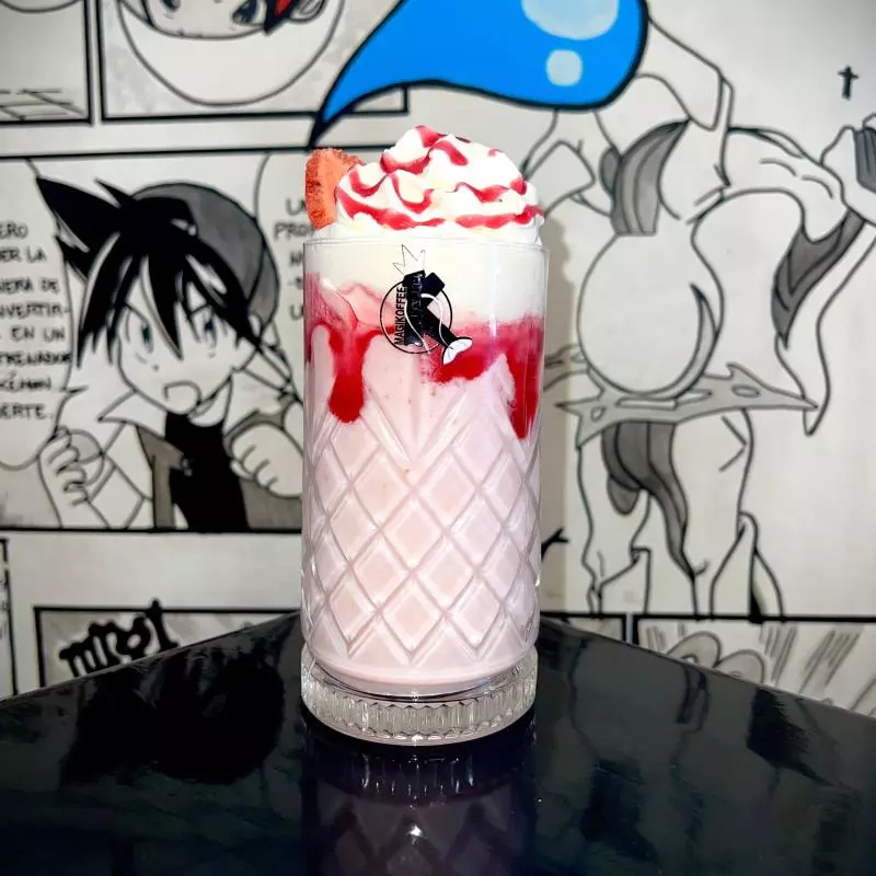 AKAI ITO FRAPPÉ