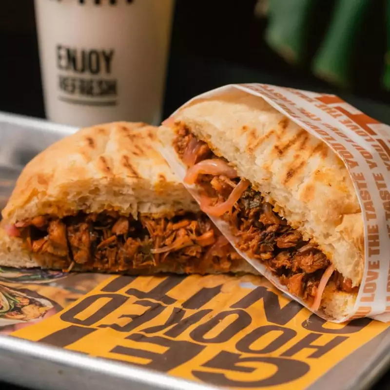 Torta cochinita pibil