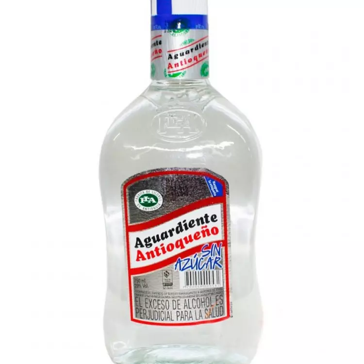 Botella Aguardiente