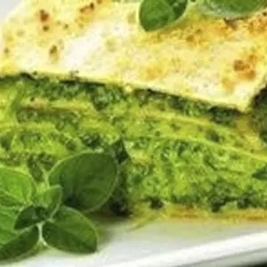 8021 - Lasanha de Espinafre c/ Molho