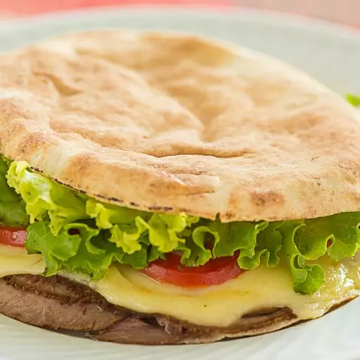 Beirutes - Frango e Catupiry