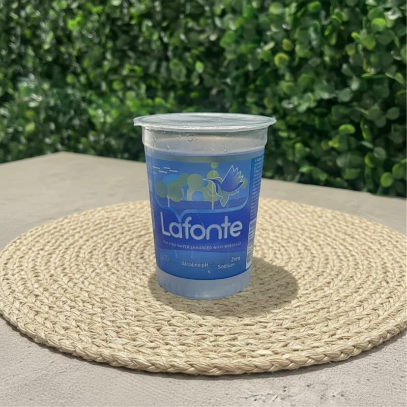 COPO DE AGUA MINERAL
