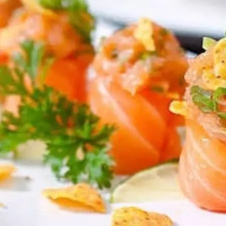 Joy de salmão com Doritos Premium