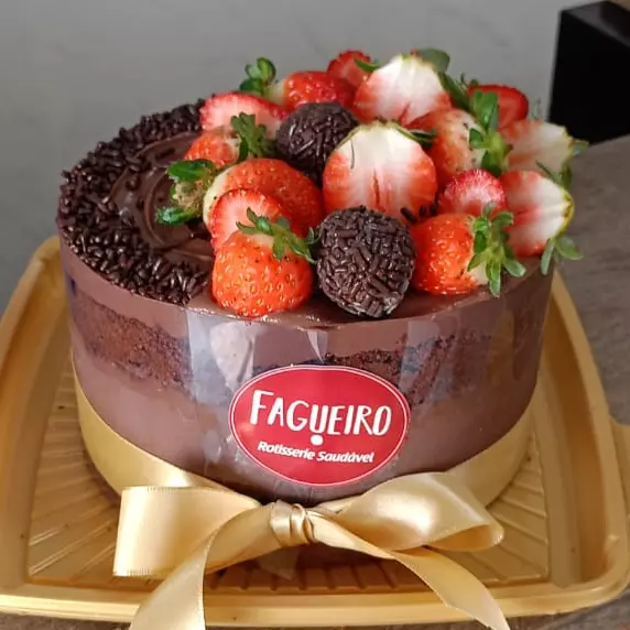 BRIGADEIRO COM MORANGO