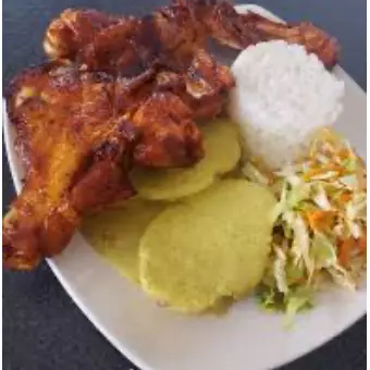 Pollada con papa sancochada