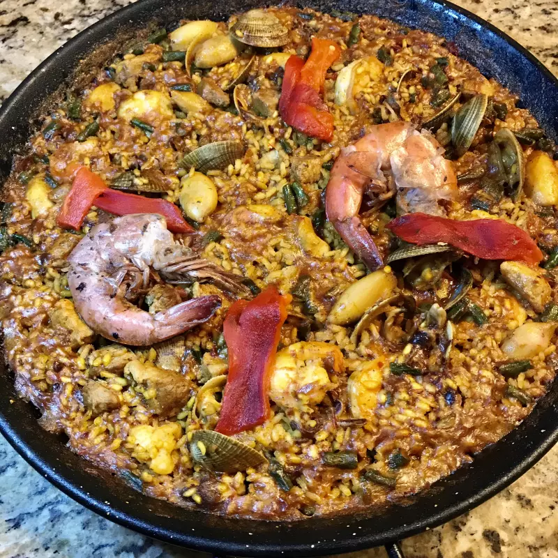 Paella Mixta 2+1