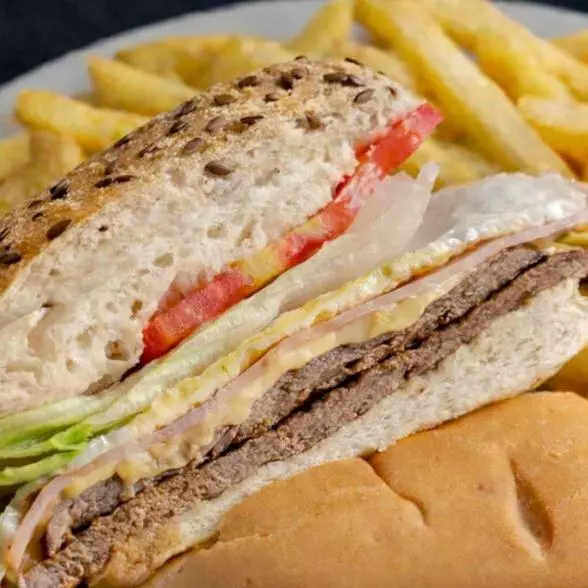 LOMITO COMPLETO + PAPAS