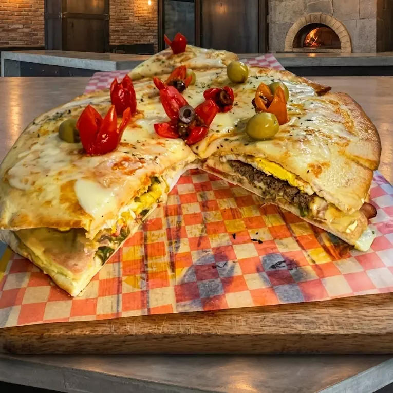 HAMBURPIZZA + PAPAS 🍟