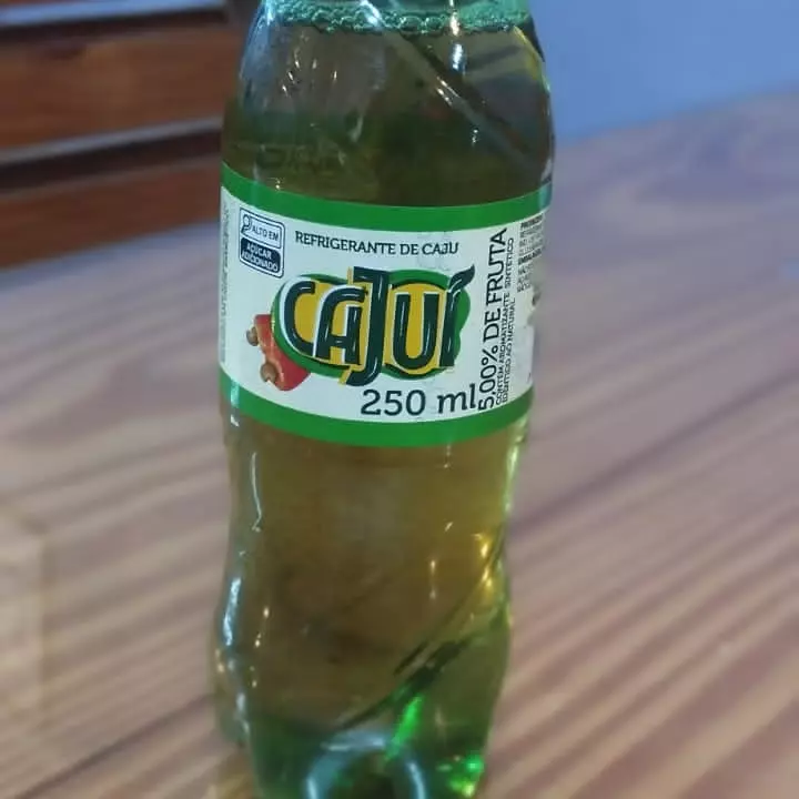 Refrigerante de Caju
