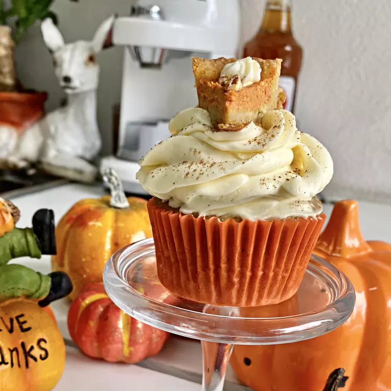 Pumpkin cupcake con mini Pay