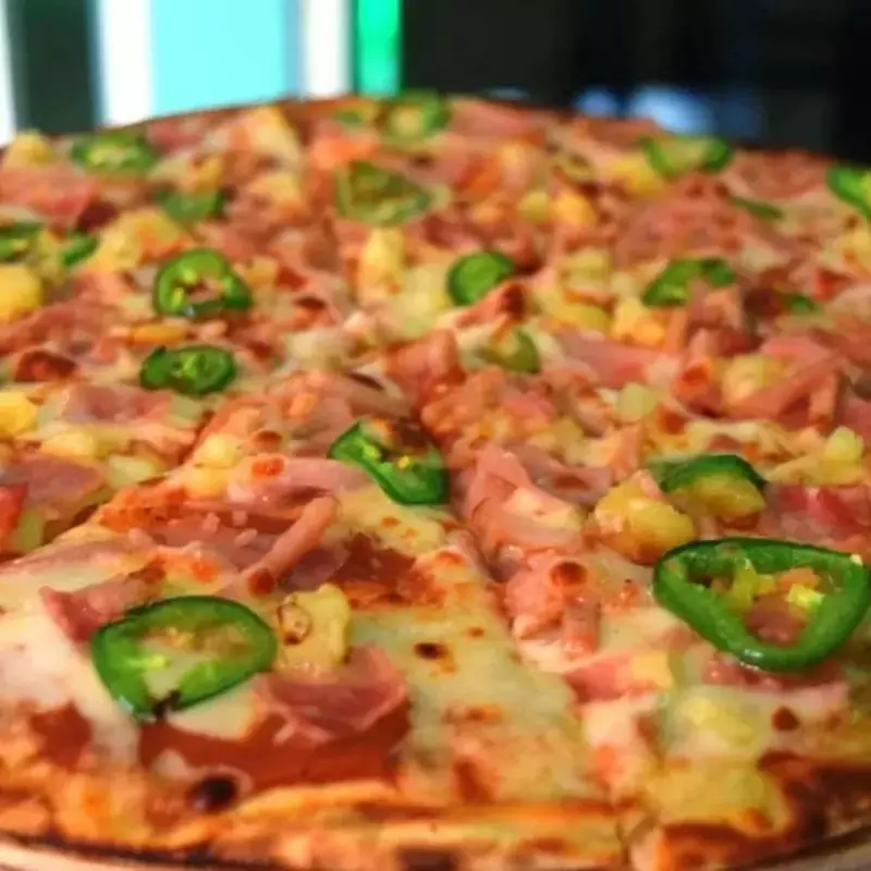 Pizza Honolulu individual.