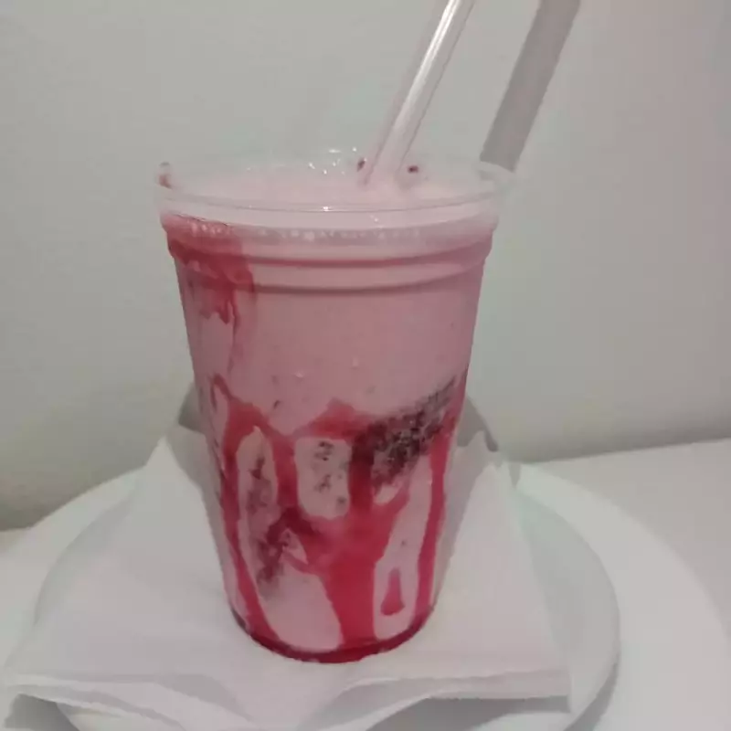 Milkshake Morango com Geleia