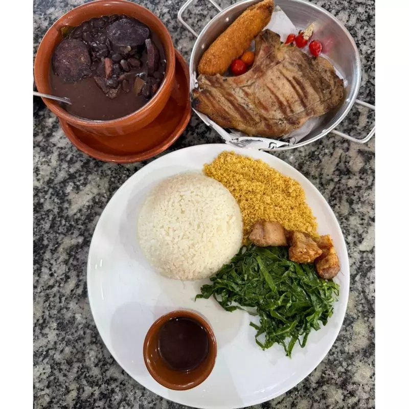 FEIJOADA INDIVIDUAL PREMIUM