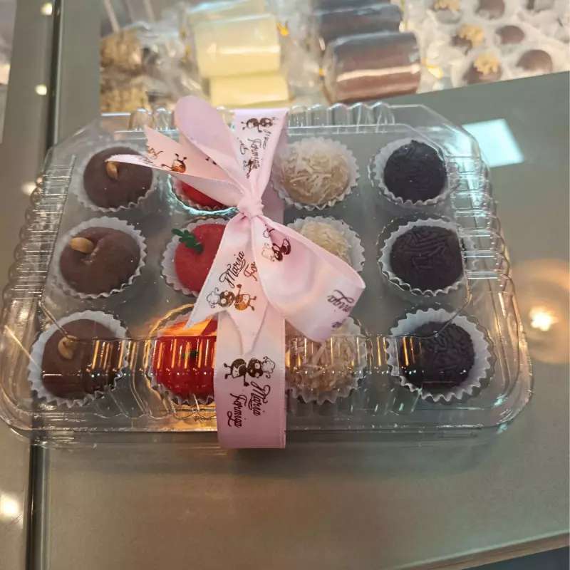 Bandeja com 12 unidades