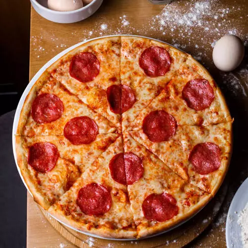 Pizza Grande de Pepperoni