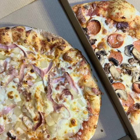 Armas tus pizzas 2 medianas