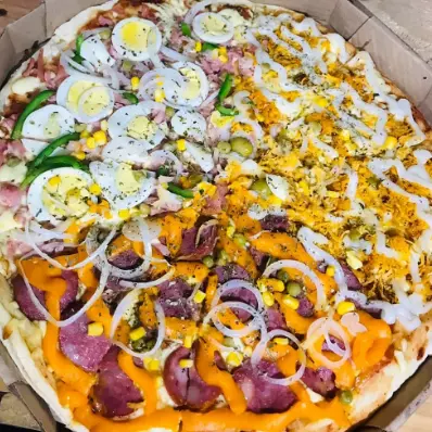 PIZZA FAMILIA 12 FATIAS TRÊS SABORES