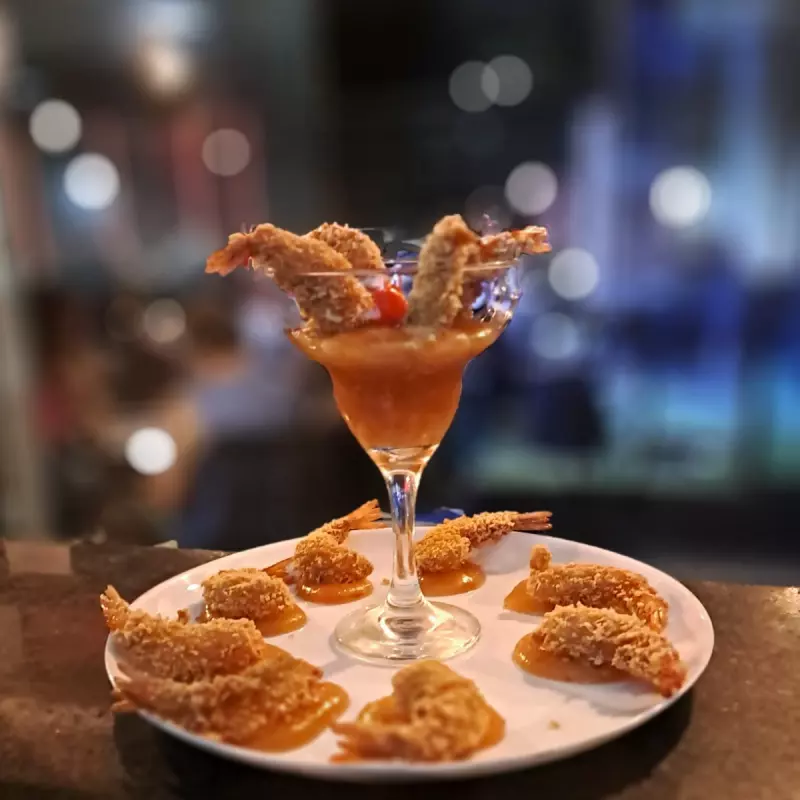 CAMARÕES CROCANTES MOLHO TÁRTARO