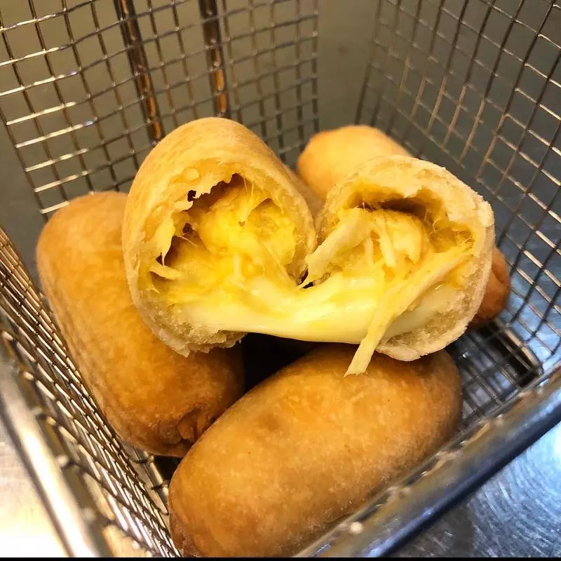 6 tequeños de aji d gallina c/queso