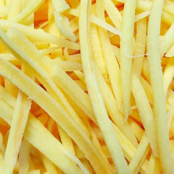 MACARRÃO DE BATATA SALSA