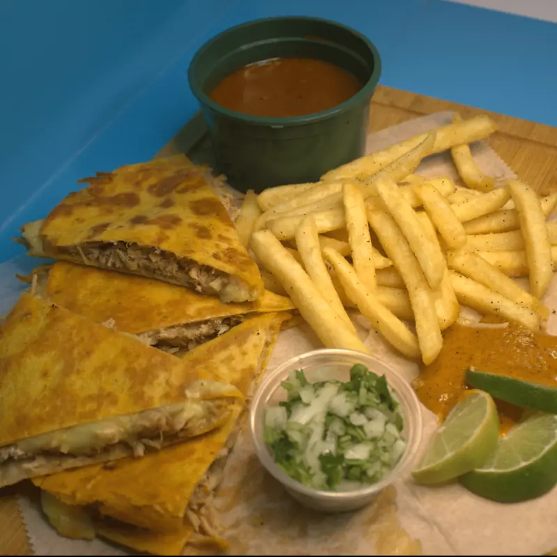 Combo4: Quesabirria + Papas