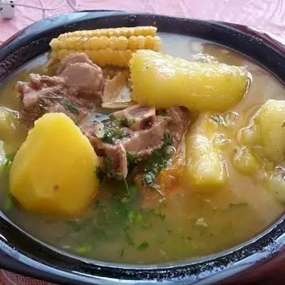SANCOCHO DE CARNE SALADA