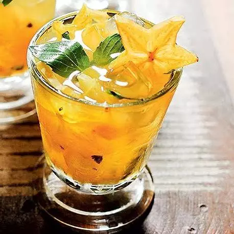 CAIPIVODKA CARAMBOLA