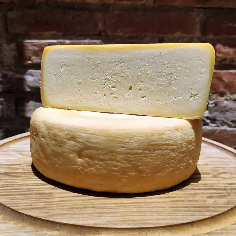 Canastra Meia Cura - Metade