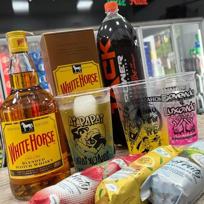 Combo  White Horse 1L