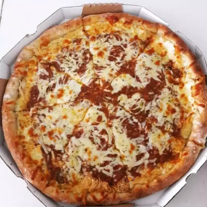Pizza Frango à Bolonhesa