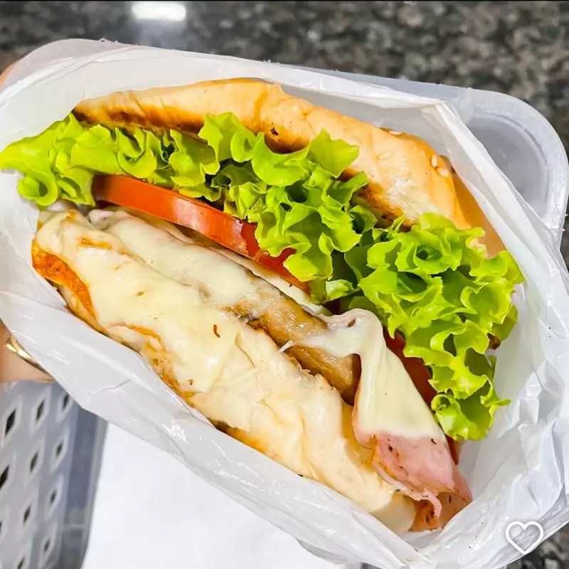 X BURGUINHO