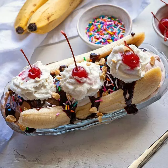 banana split