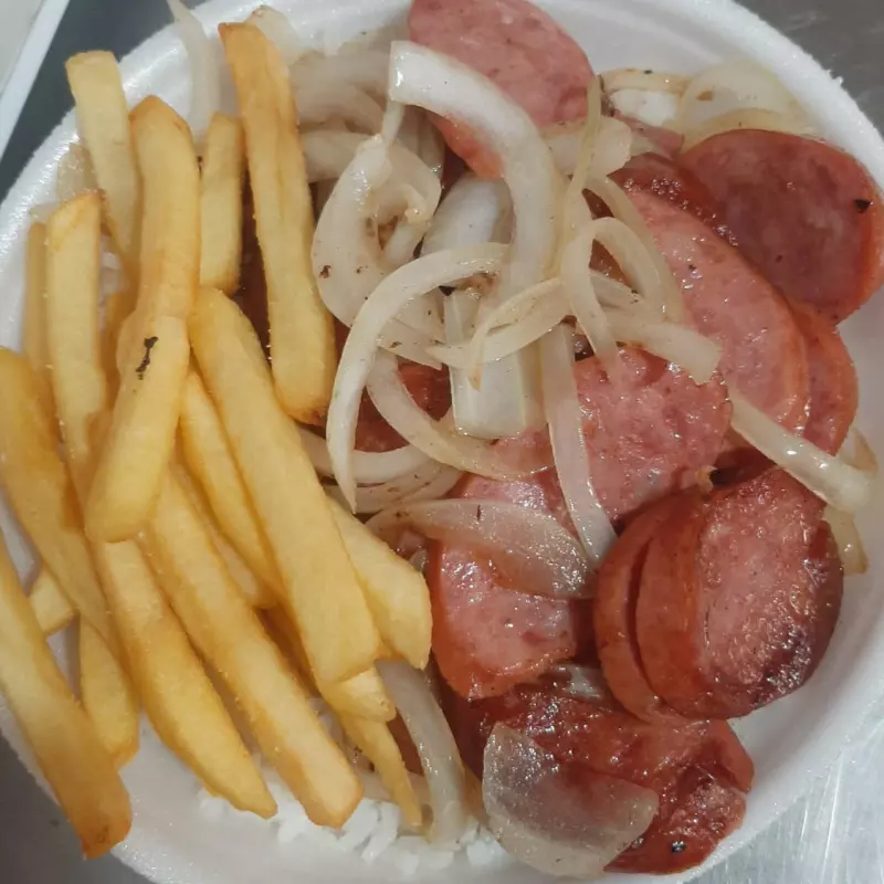 Calabresa fininha  acebolada