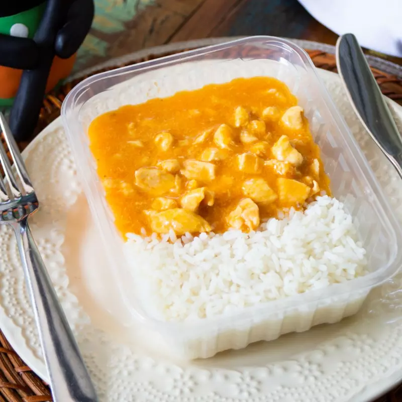 Estrogonofe de Frango e arroz branco