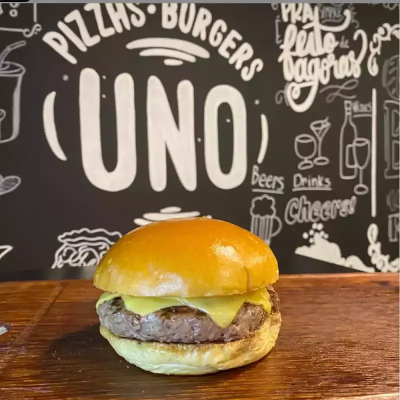 Clássico com fritas