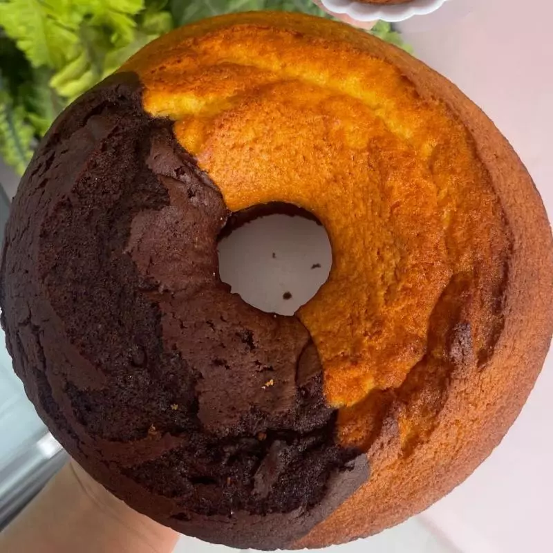 Bolo fofo mesclado 16 fatias