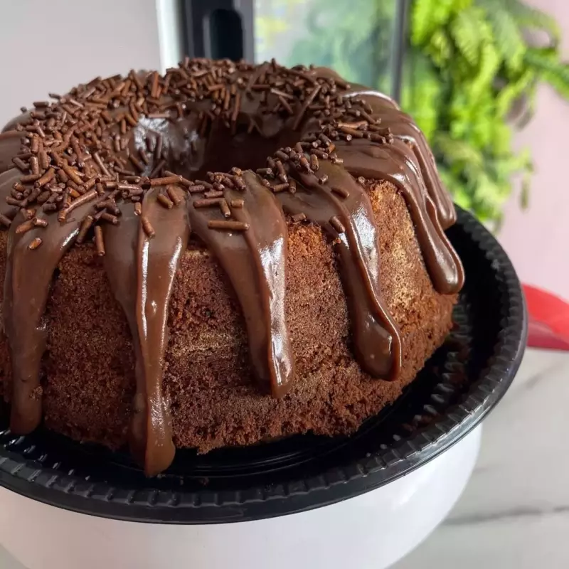 Bolo fofo 15 fatias com cobertura