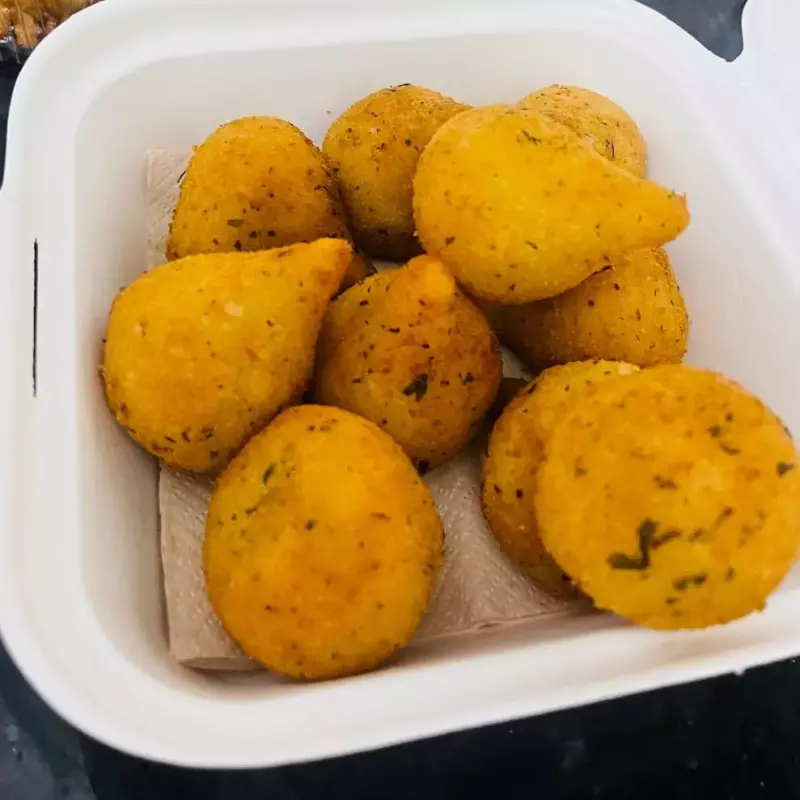 COXINHA FRANGO CREAM CHEESE