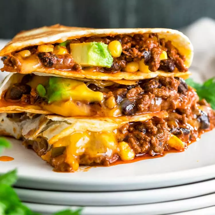 QUESADILHA - CHILLI BEANS
