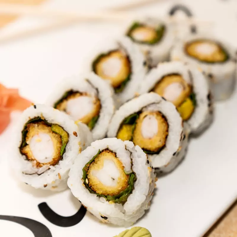 Ebi Hot roll 8 piezas