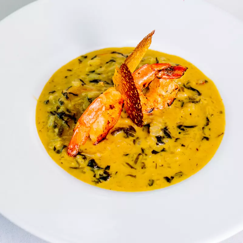 RISOTO DE CAMARÃO COM TUCUPI E JAMBU