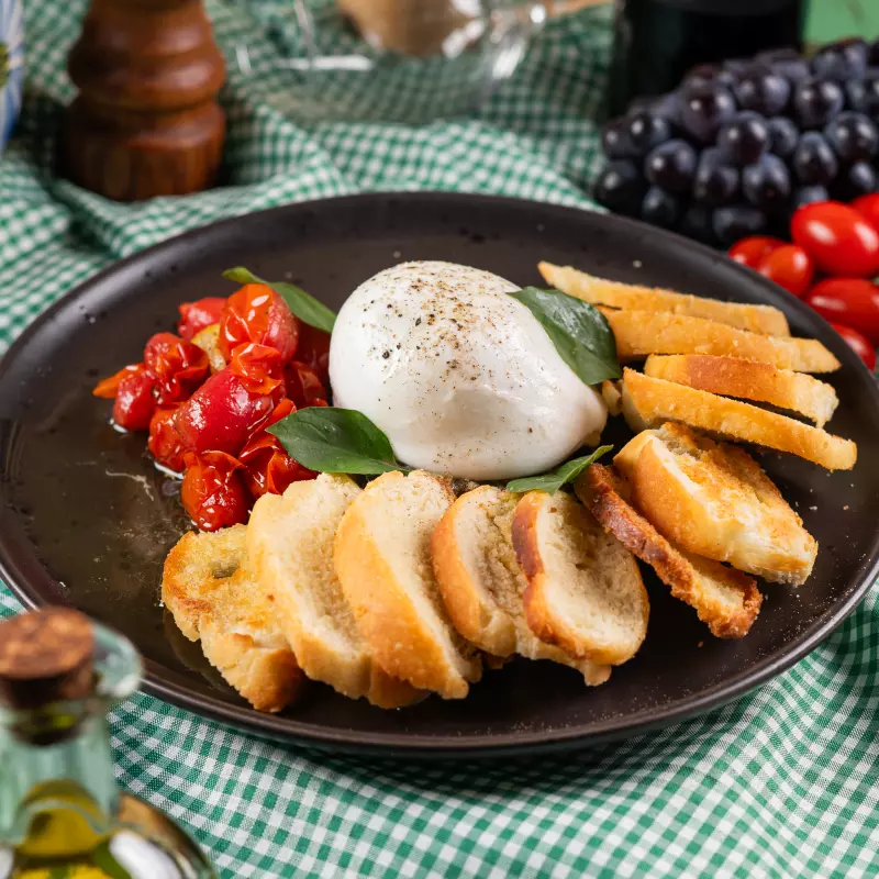 BURRATA AL PESTO