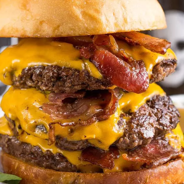 Monster duplo burguer