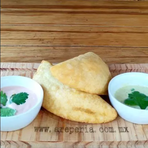 EMPANADA DE PABELLON
