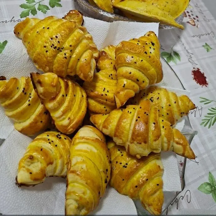 Croissant de fiambre e queijo