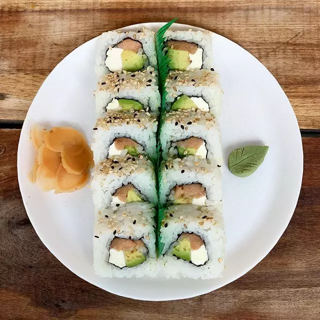 FISH ROLL