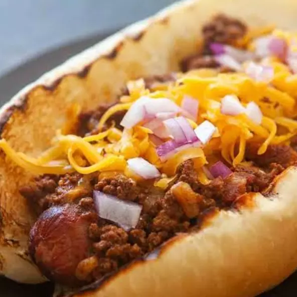 CHILI DOGS