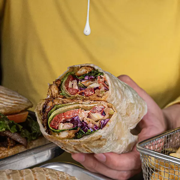 Wrap de pescado empanizado