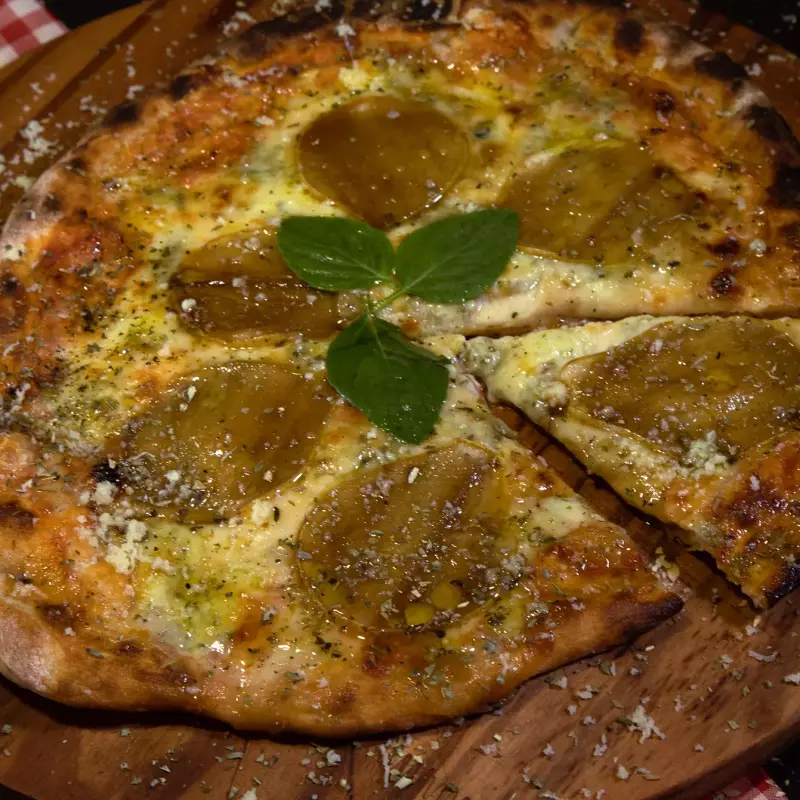 PERAS AO GORGONZOLA