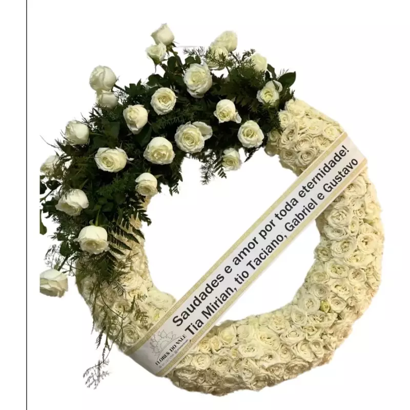 Coroa c/ desing coberta em rosas